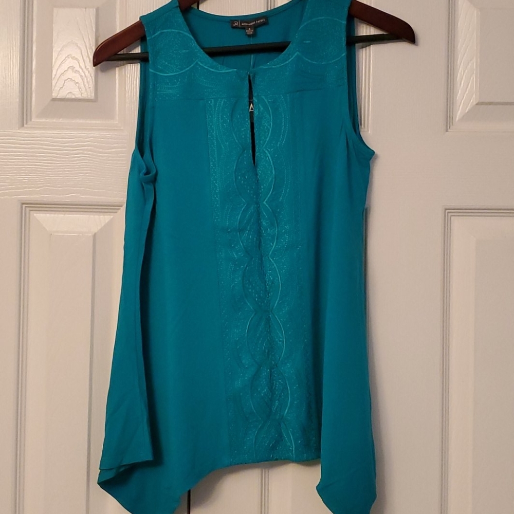 Adrianna Papell embroidered sleeveless top - S